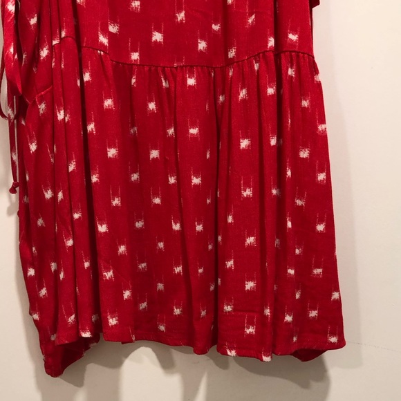 SALE! Cami. Universal Thread from Target with bow - Picture 5 of 8